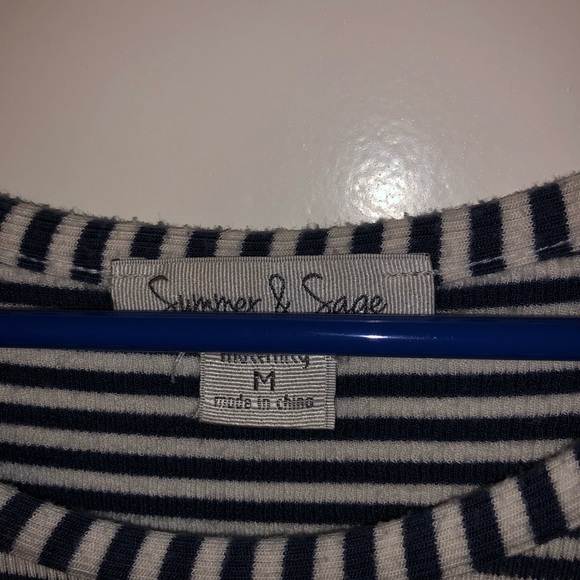 Maternity long sleeve, never worn - Picture 2 of 2